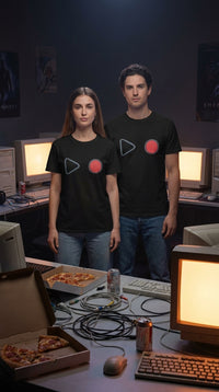 Play And Record Symbols Organic Cotton T-Shirt - Couple / Duo in 90s LAN Party - 90s Grunge Revival