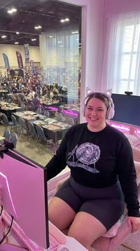 Time Traveler Skeletons Organic Cotton Sweatshirt - Cozy Plus Gamer in Tournament Hall - Legendary Pull