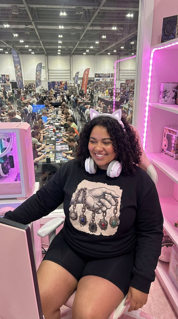 Steampunk Alchemist Chain - Organic Cotton Sweatshirt - Cozy Plus Gamer in Tournament Hall - Legendary Pull